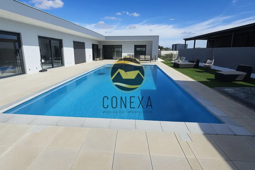 Piscine - Single-Story Villa with Pool in Olhão