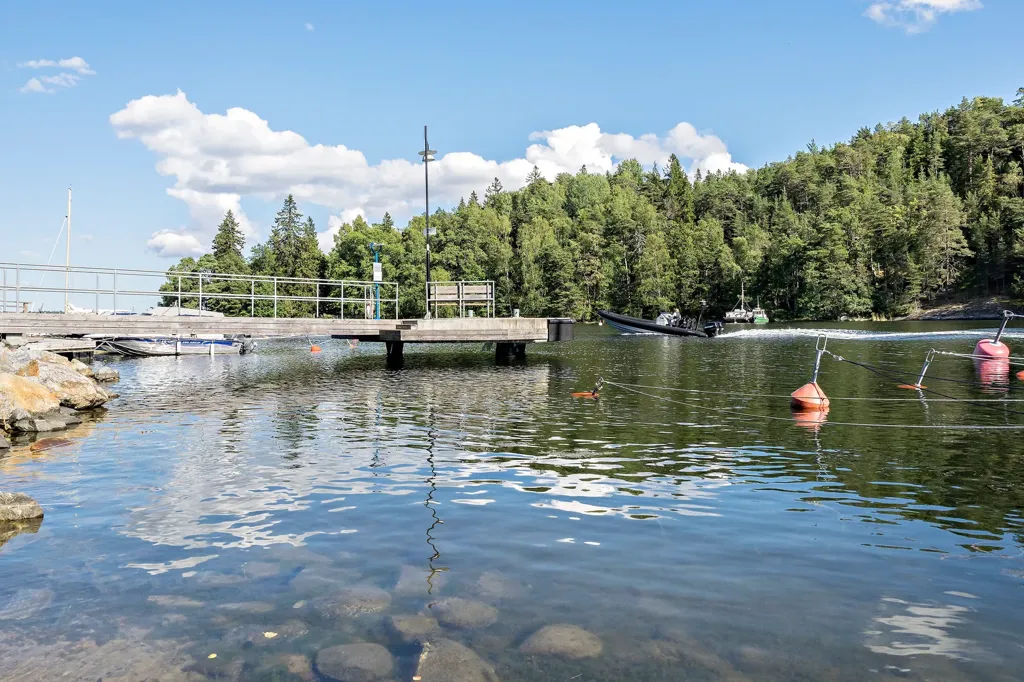 Plot with Development Potential in Boo Gård