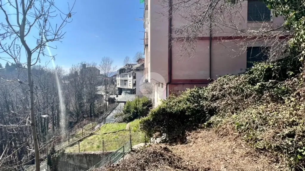 Aed - Mansard Apartment with Panoramic View in Monastero di Lanzo