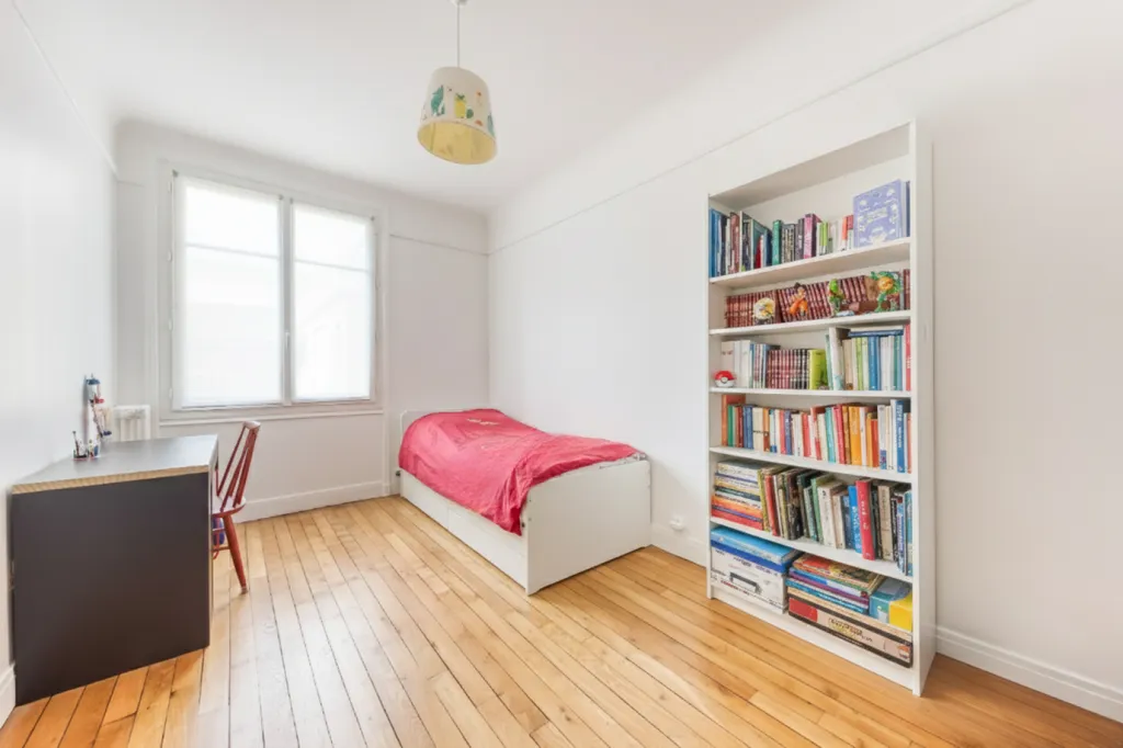 Chambres - Appartement traversant avec vue dégagée à Montrouge