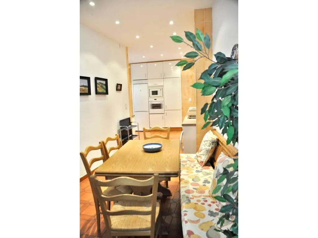 Salle à manger - 7-Bedroom Flat with Lift in Palencia