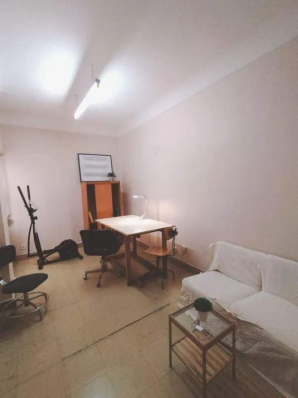Bureau - Furnished Flat with Balcony in Salamanca
