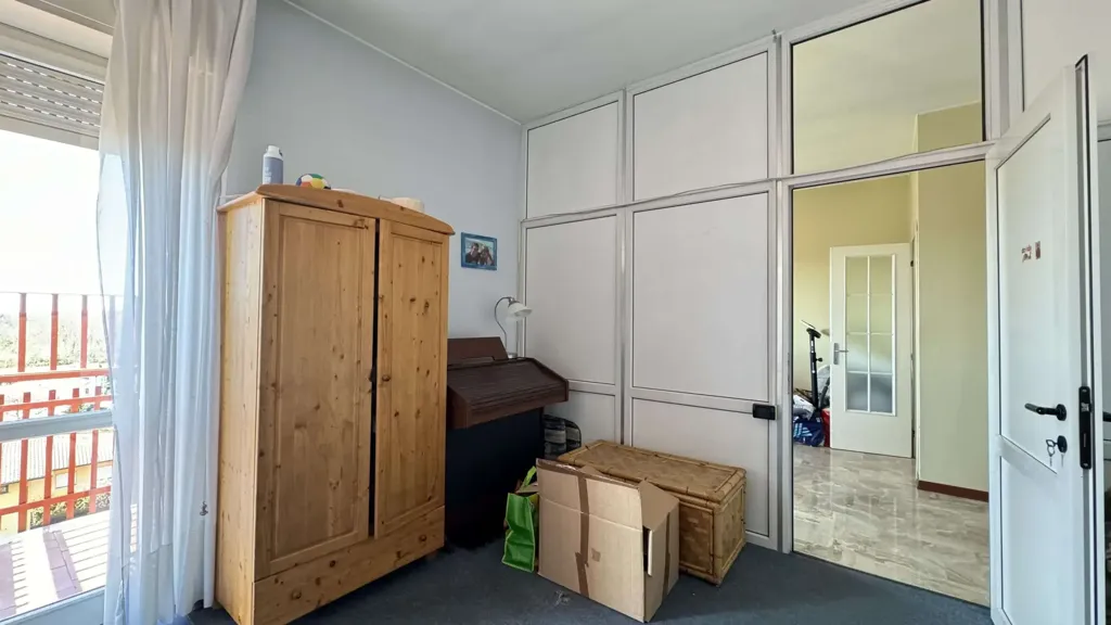 Bureau - Apartment with Panoramic View in Appiano Gentile