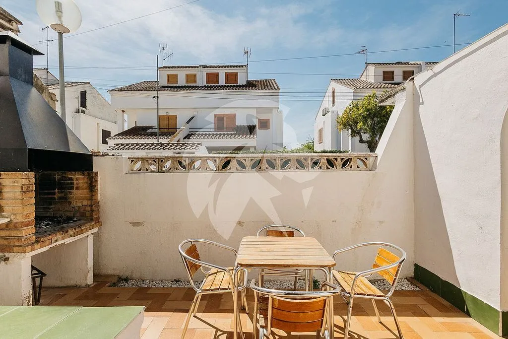 Terrass - House with Pool and Terrace in Almardà