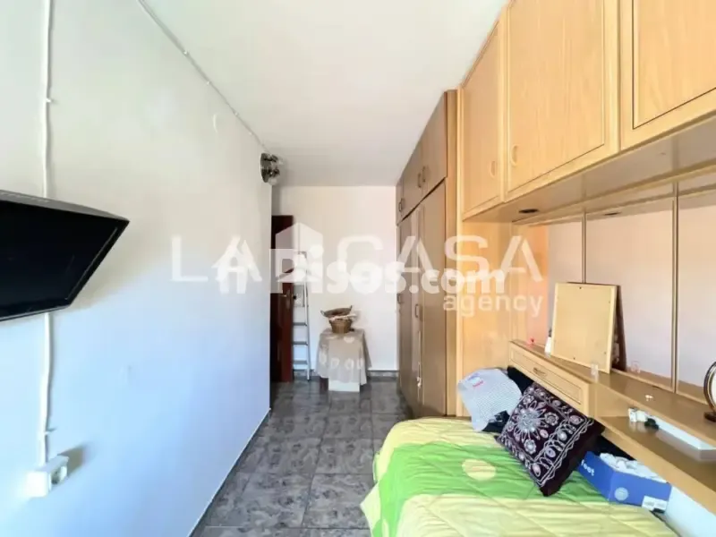 Chambres - Flat with 3 Bedrooms near Gorg Metro