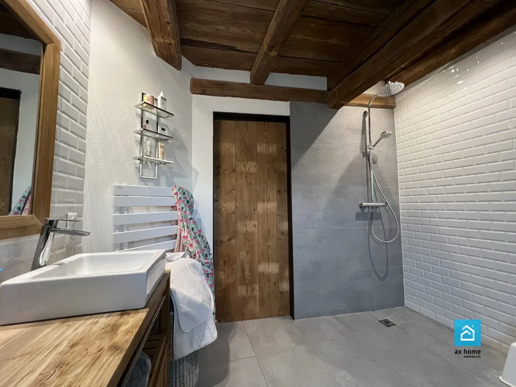 Salles de bain - Maison de Charme avec Piscine à Wiwersheim