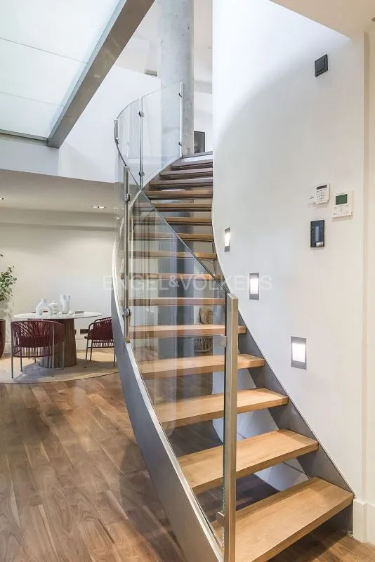 Pièces - Architectural Duplex with Terrace in El Viso