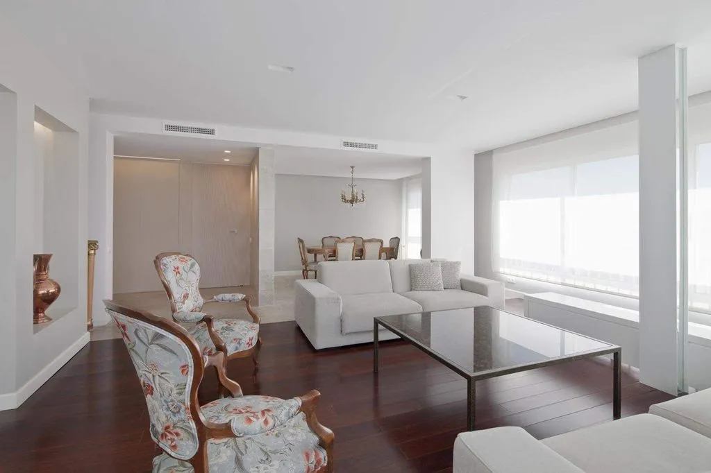 Living Room - Luxury Flat with Pool on Arroyofresno Street, Madrid