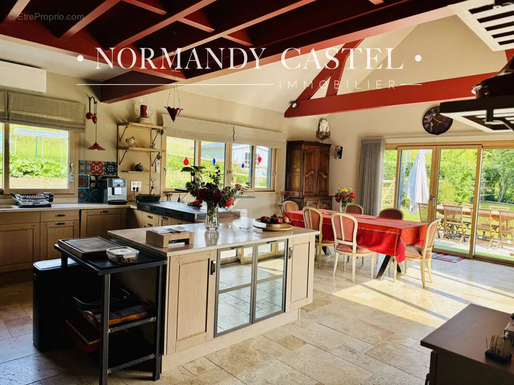Cuisine - Longère Modernisée entre Honfleur et Trouville-sur-Mer