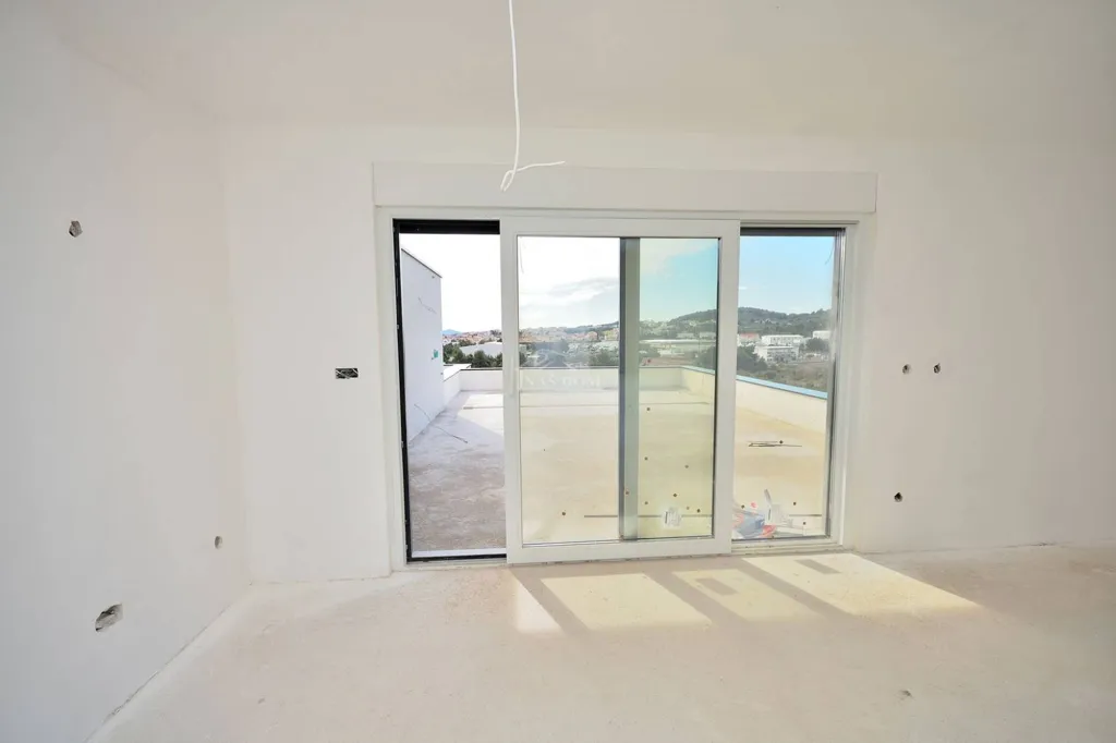 Pièces - Two-Bedroom Apartment with Sea View in Vodice