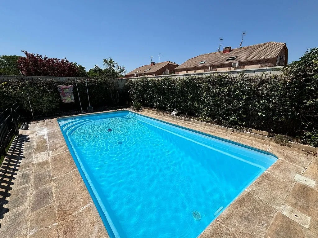 Piscine - Pared Chalet with Pool in Belvalle