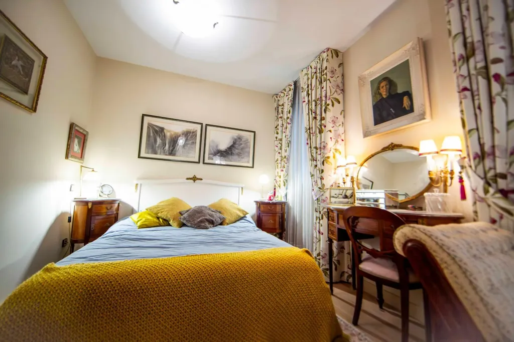 Chambres - Modern Flat with High Ceilings in Acacias, Madrid