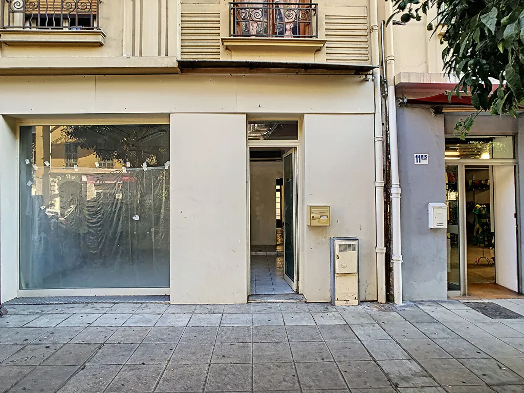 Extérieur - Local Commercial Moderne au Centre de Nice