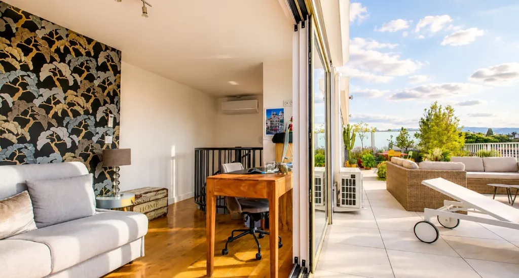 Terrasse - Duplex avec Vue Panoramique sur l'Océan à Nice