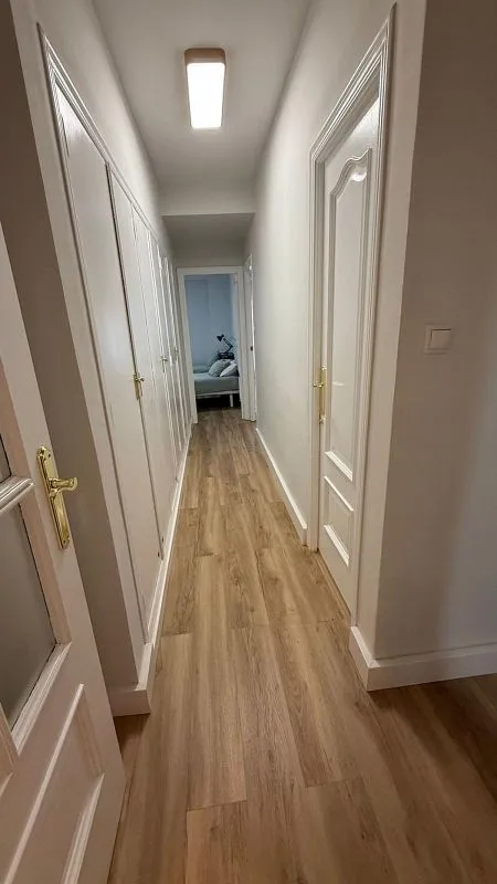 Esik - Amueblé Flat with Balcony in Valencia