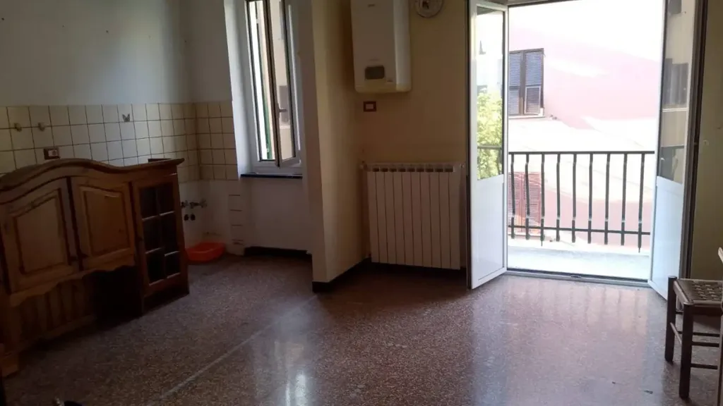 Chambres - Bright Triplex with Balcony in Genoa