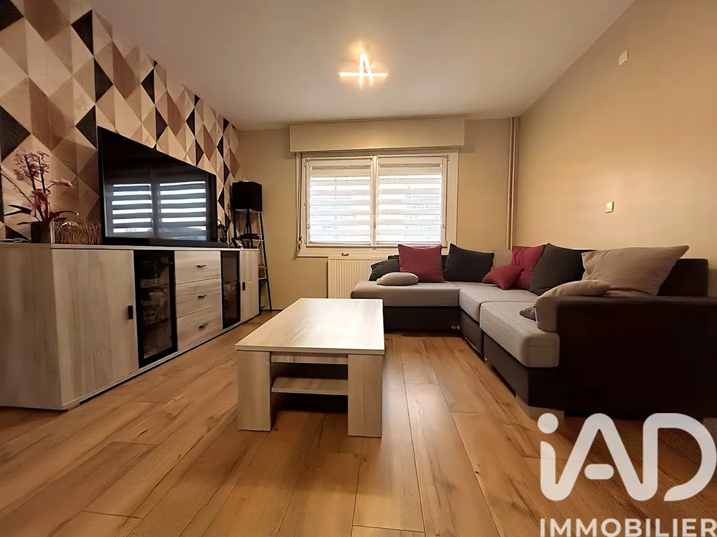 Elutuba - Functional 5-Piece Villa with Garden in Roéulx