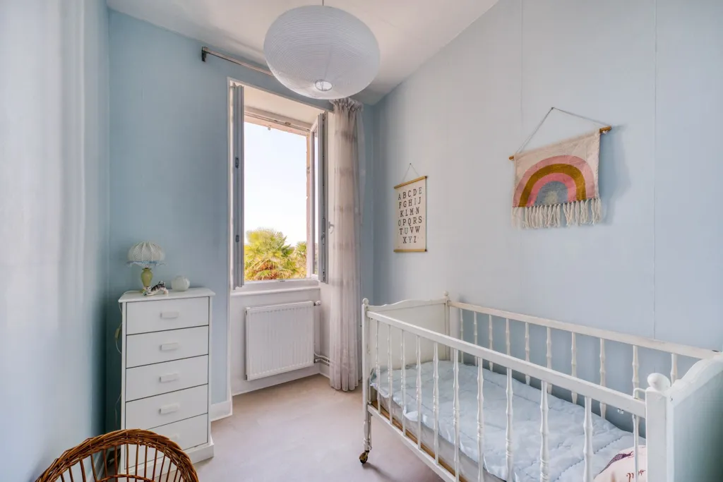 Chambres - Maison de Luxe avec Terrasse à Marennes