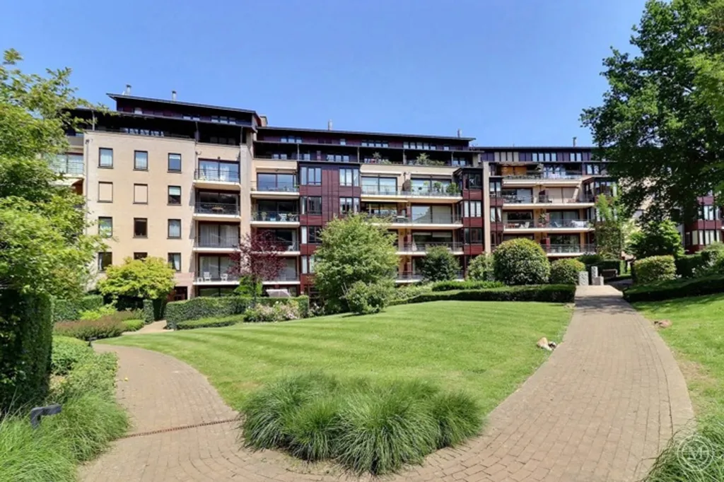 Giardino - Duplex with Terrace in Stockel