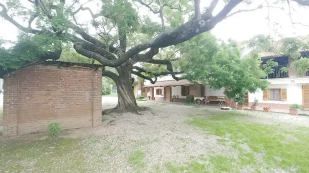 Aed - Rustic House with Garden in Rivalta di Torino