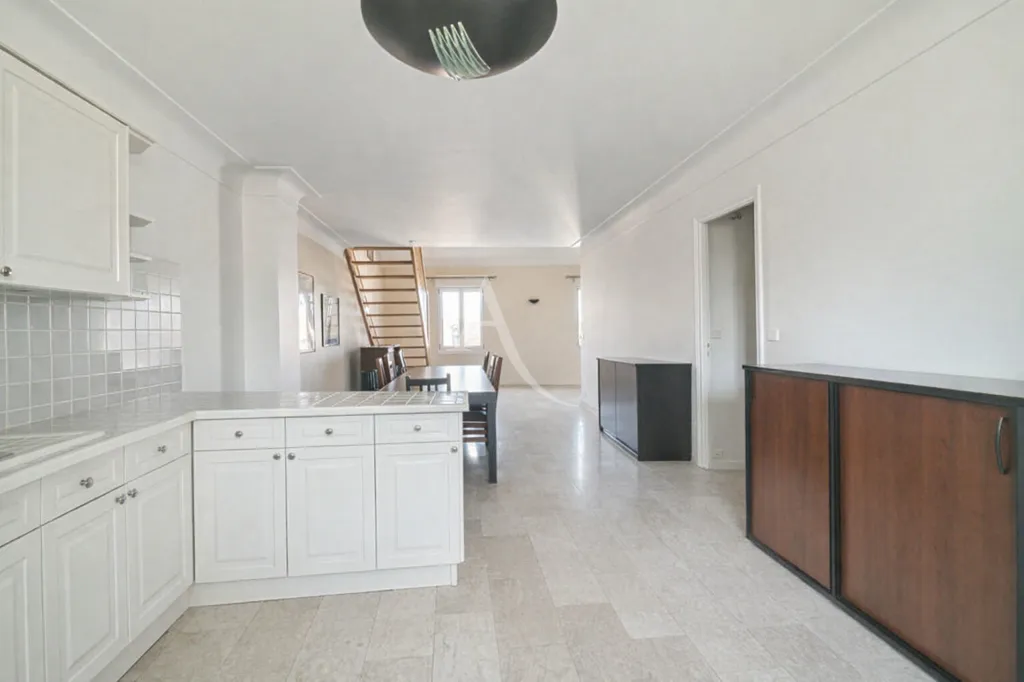 Köök - Duplex Flat with Mezzanine in Antony