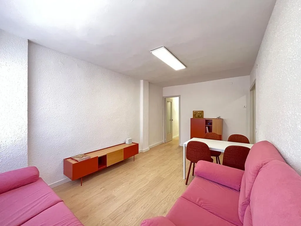 Living Room - Flat with Terrace and Balcony in Amposta