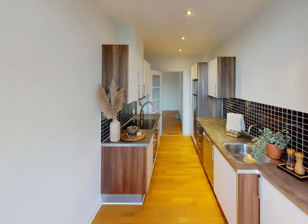 Cuisine - Apartment with Two Balconies in Aalborg Centre