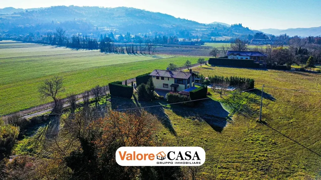 Õhuvaade - Villa with Pool near Acqui Terme