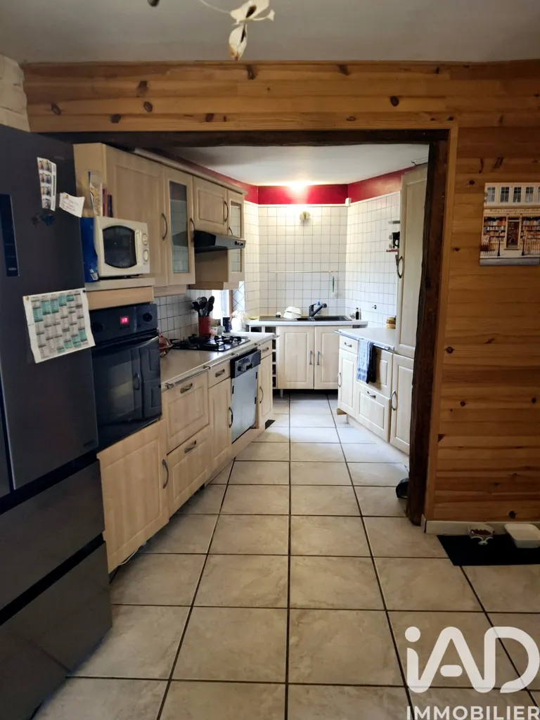 Cuisine - Maison avec Travaux au Bord de la Rivière à Charleval