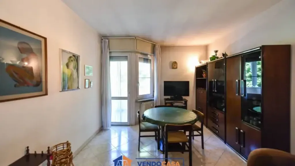 Salle à manger - Apartment with Garden in Settimo Torinese