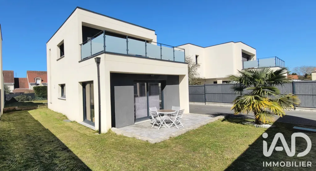 Giardino - Contemporary House with Garden in Oissel