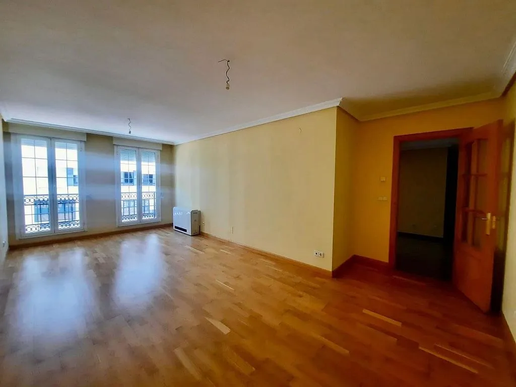 Elutuba - Apartment with Garage in Ponferrada Centre