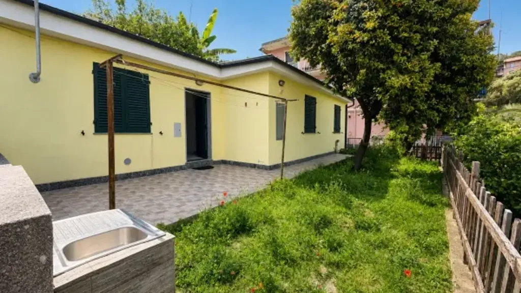 Aed - Independent Villa with Sea View in Varazze