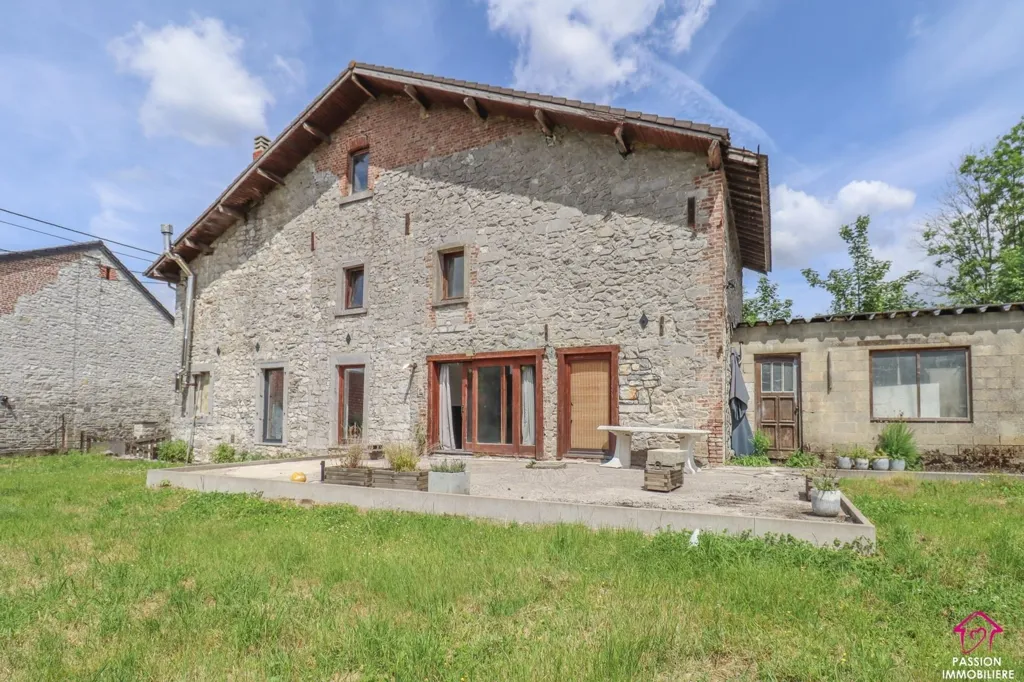 Esterno - Charming 3-Facade House with Garden in Scry