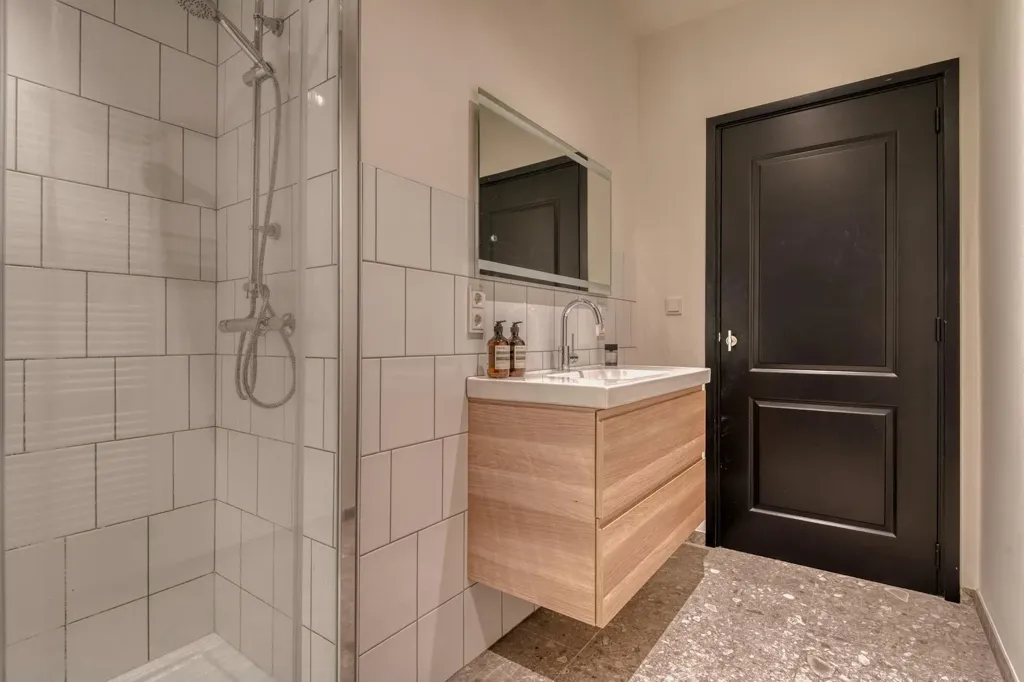Salles de bain - Ground Floor Apartment with Terrace in Prinsenbeek