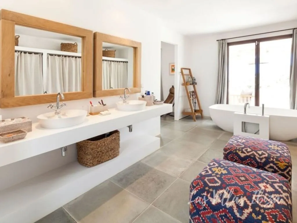 Salles de bain - Luxury Villa with Pool in Santa Eulària des Riu