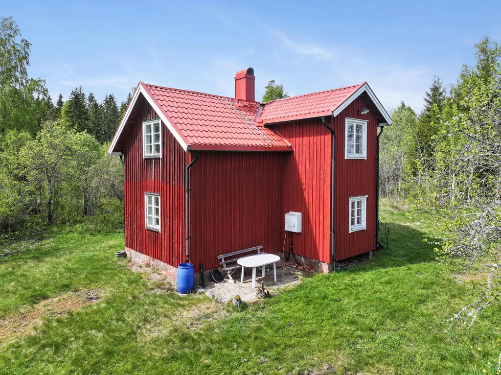 Extérieur - Renovated Cottage with Lake View in Åmål