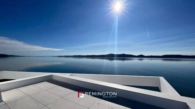 Terrass - Modern Duplex with Sea Views near Zadar