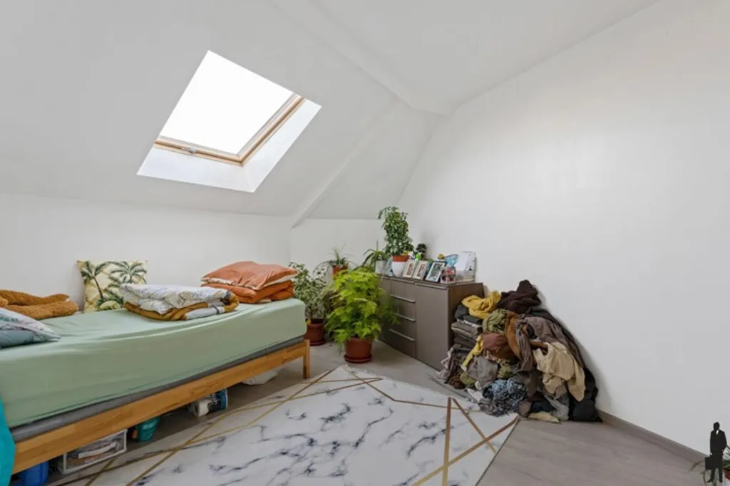 2 magamistoaga maja asukohas Antwerpen