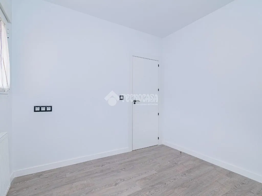 Stanze - Fully Renovated Duplex with Patio in Granada