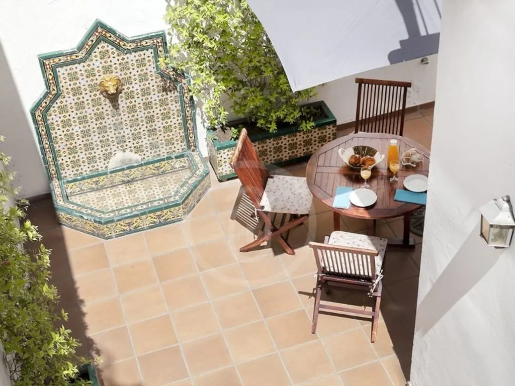 Jardin - Neoclassical House with Beach Proximity in Premià de Mar