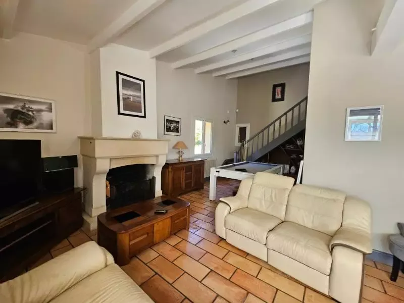 Elutuba - Provençal House with Pool in Trélissac