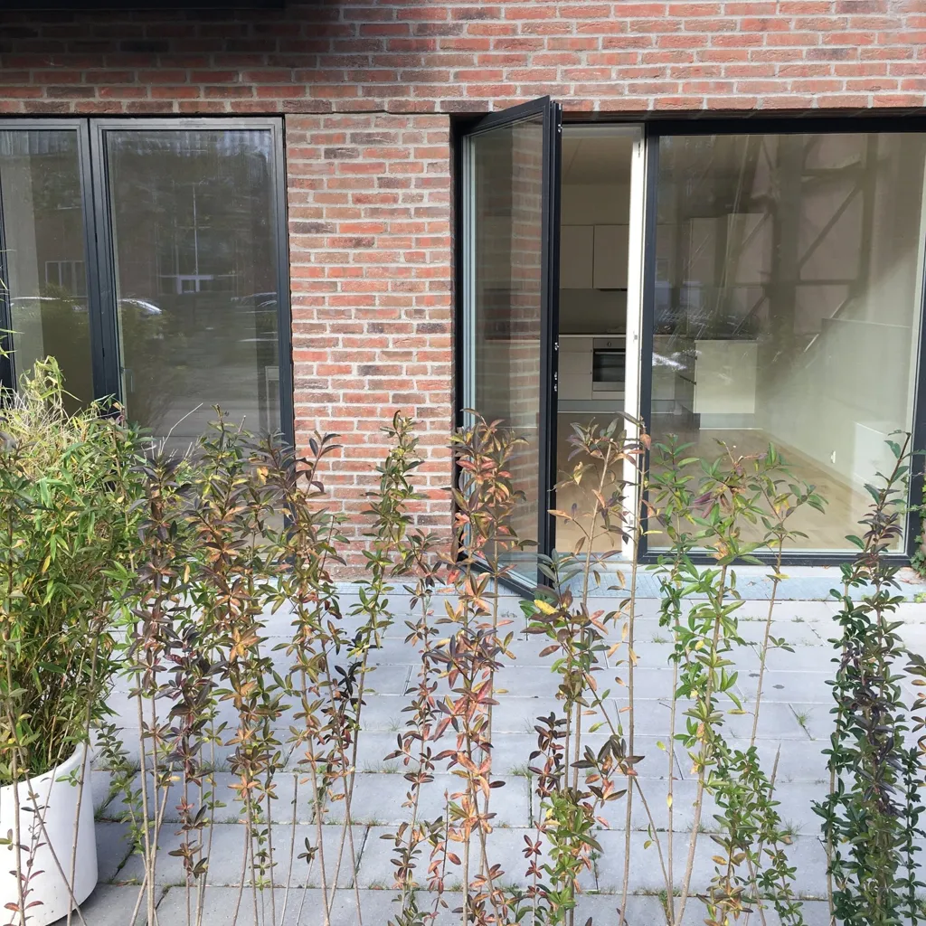 Jardin - 3-Bedroom Flat with Terraces in Valby