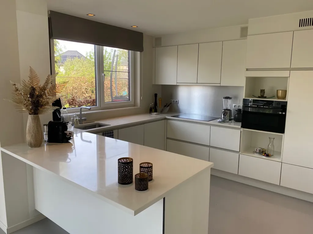 Kitchen - House with Garden in Duffel