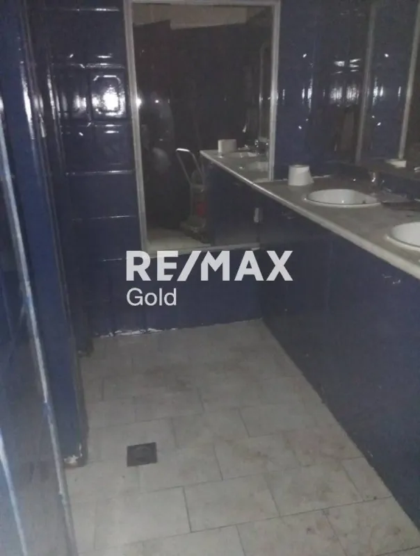 Bathrooms - Corner Shop with Balcony in Stavroupoli
