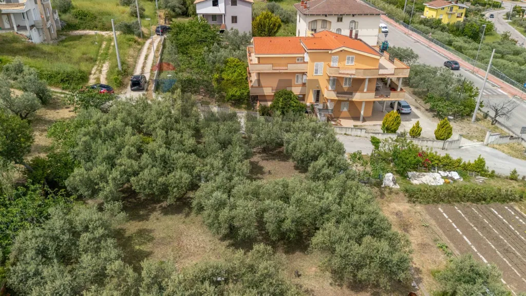 Vue aérienne - Buildable Land with Sea View in Cupello