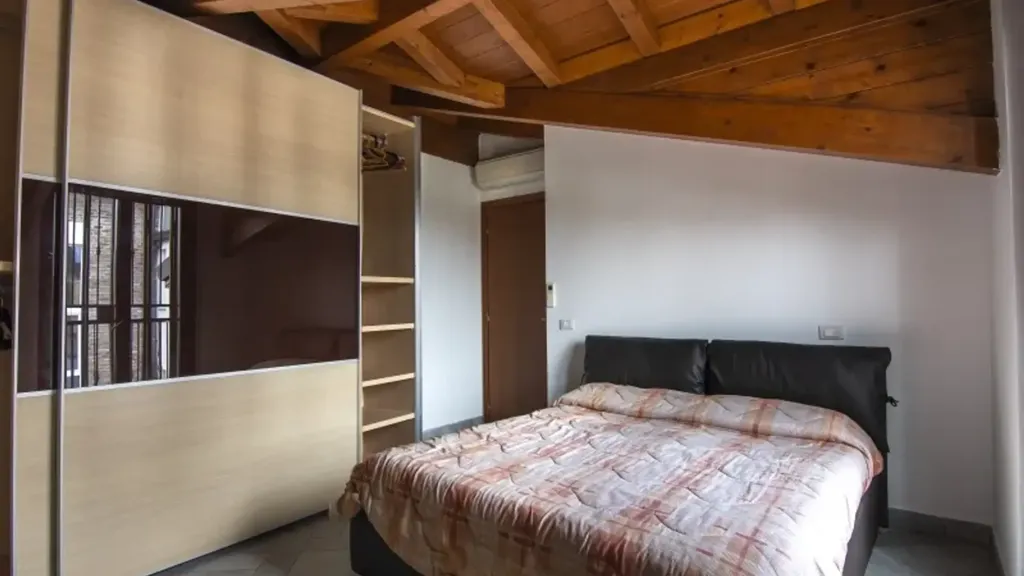 Camere da letto - Appartamento arredato con terrazzo a Binzago, Cesano Maderno