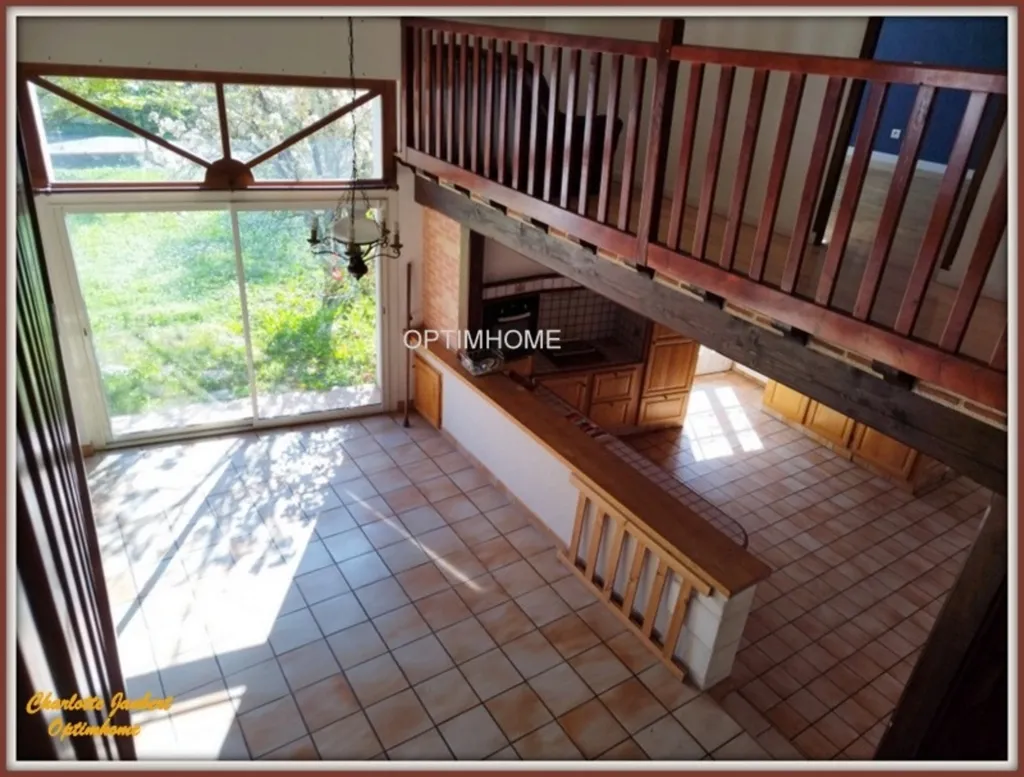 Séjour - Maison en Pierre avec Jardin à Chalais