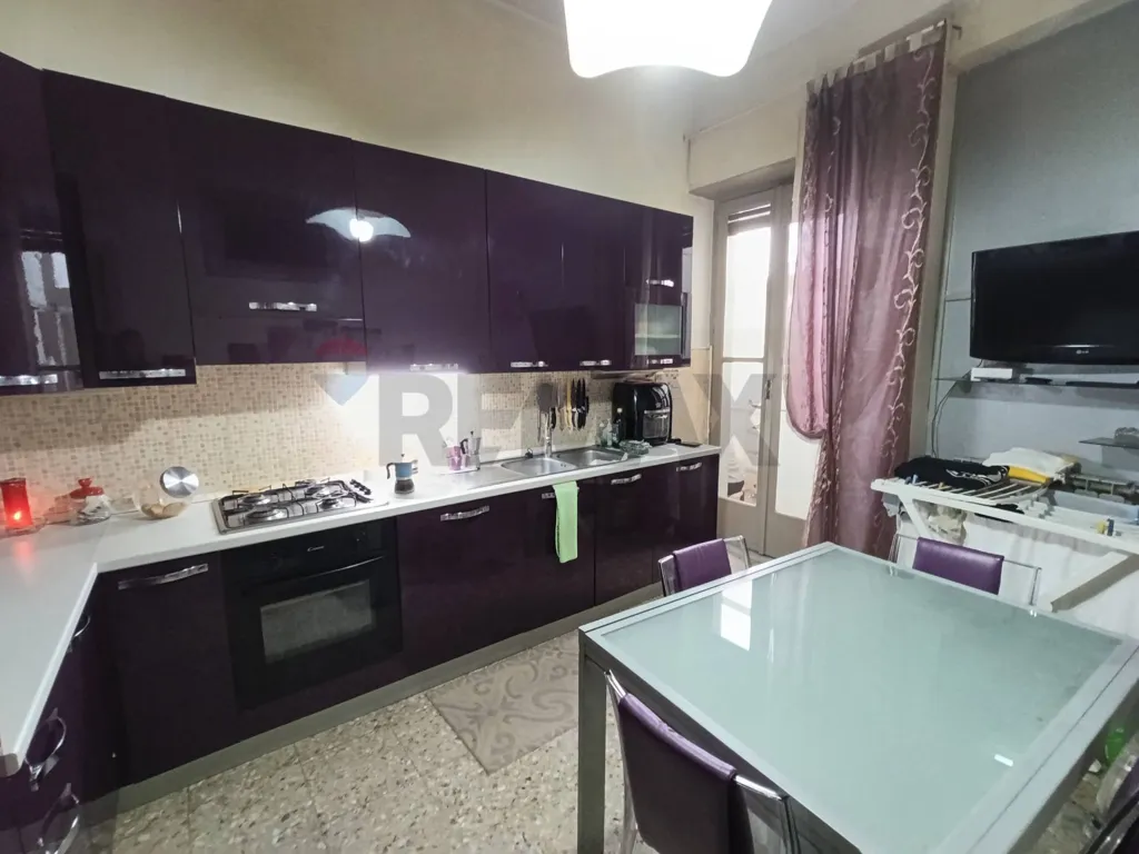 Cuisine - Apartment with Balcony in Catania Centre