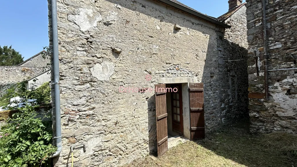 Aed - Renovation Project House with Garden in Saint-Germain-Laxis